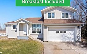 Country In The City - Wonderful Complimentary Breakfast Delivered Daily To House Holiday Home Niagara Falls  Canada